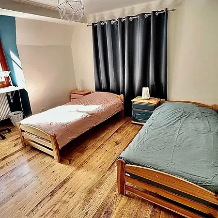 La Jolie Maison Bleue Avec Terrasse