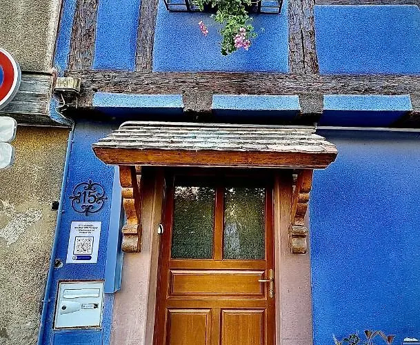 La Jolie Maison Bleue Avec Terrasse *